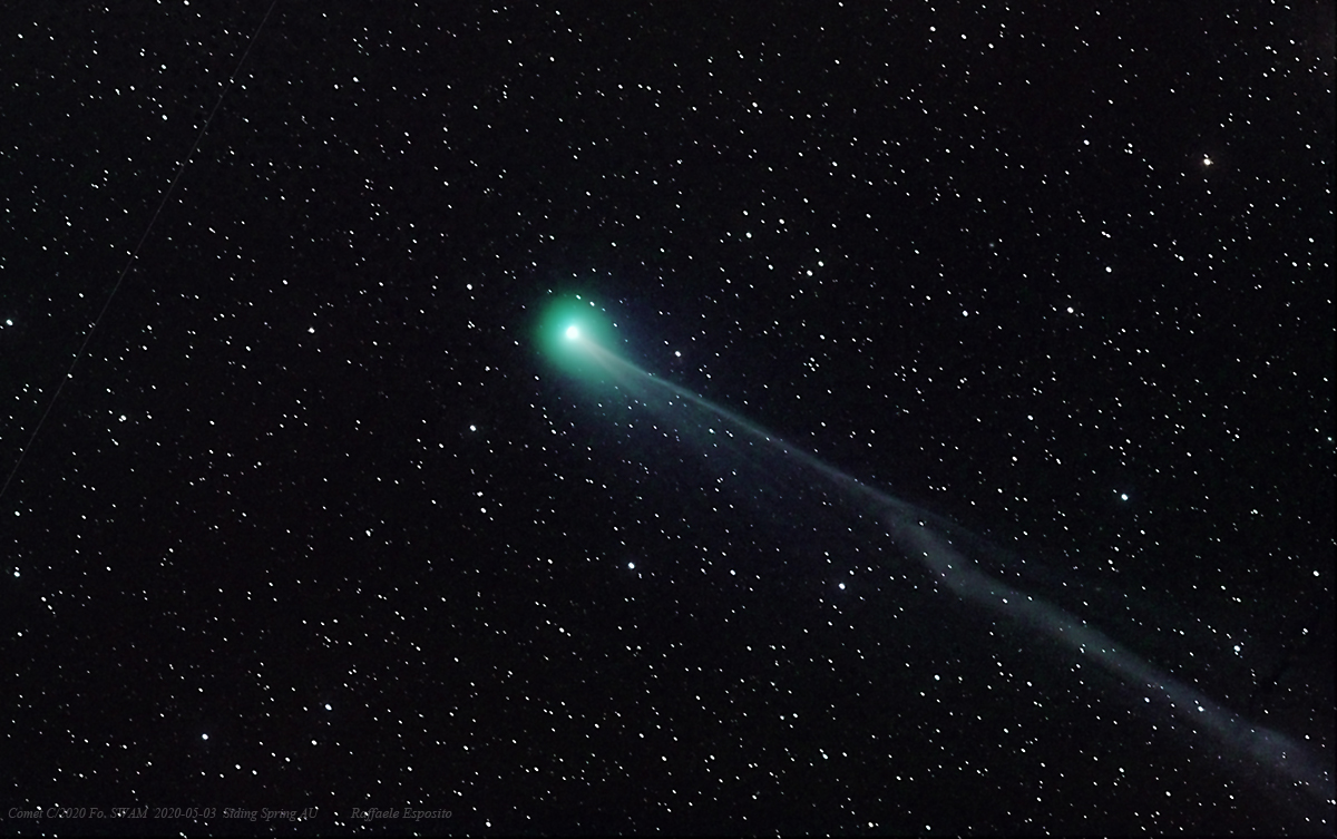 Imagen del Cometa C/2020 F8 (SWAN) tomada el 3 de mayo de 2020 ...