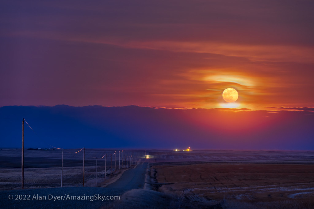 Rising Moon at Equinox (March 18, 2022)